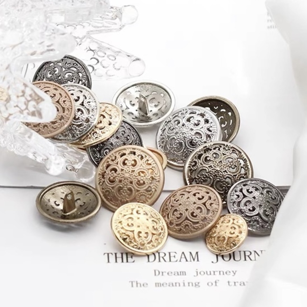 20PCS/Lot Fashion Metal Hollow - Button Hole Cutter review and price